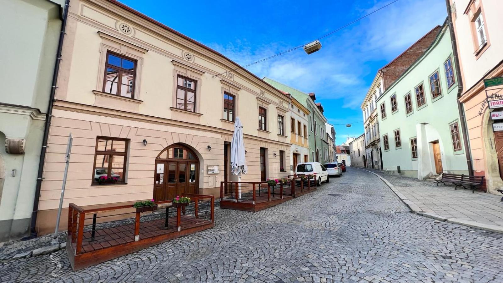 Penzion U Radnice , Byt 5 Znojmo Zewnętrze zdjęcie